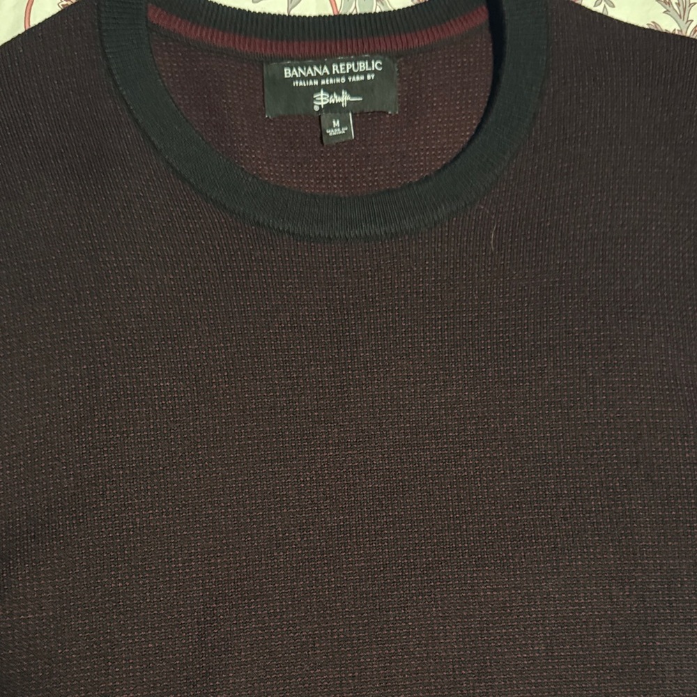 Banana Republic Men's Dark Burgundy Crewneck Sweater